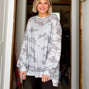 Casual Gray Camo Sweatshirt for Women